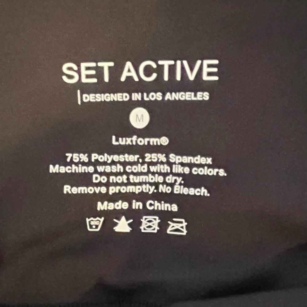 SET ACTIVE- Black Luxform Leggings.
Size: medium - Picture 8 of 9